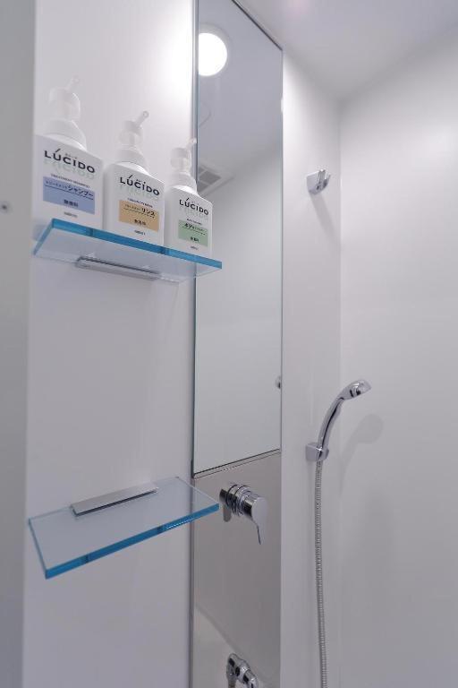 Acro Capsule Hotel Namba Dotonbori Osaka Bagian luar foto