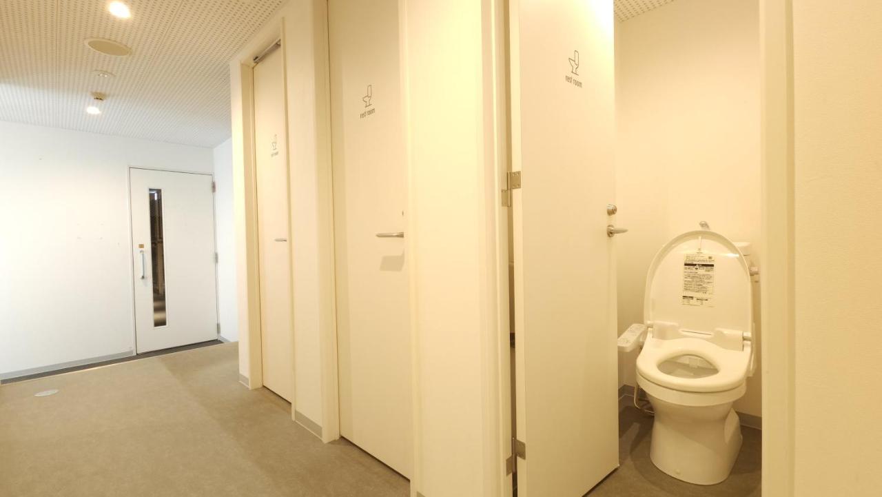 Acro Capsule Hotel Namba Dotonbori Osaka Bagian luar foto