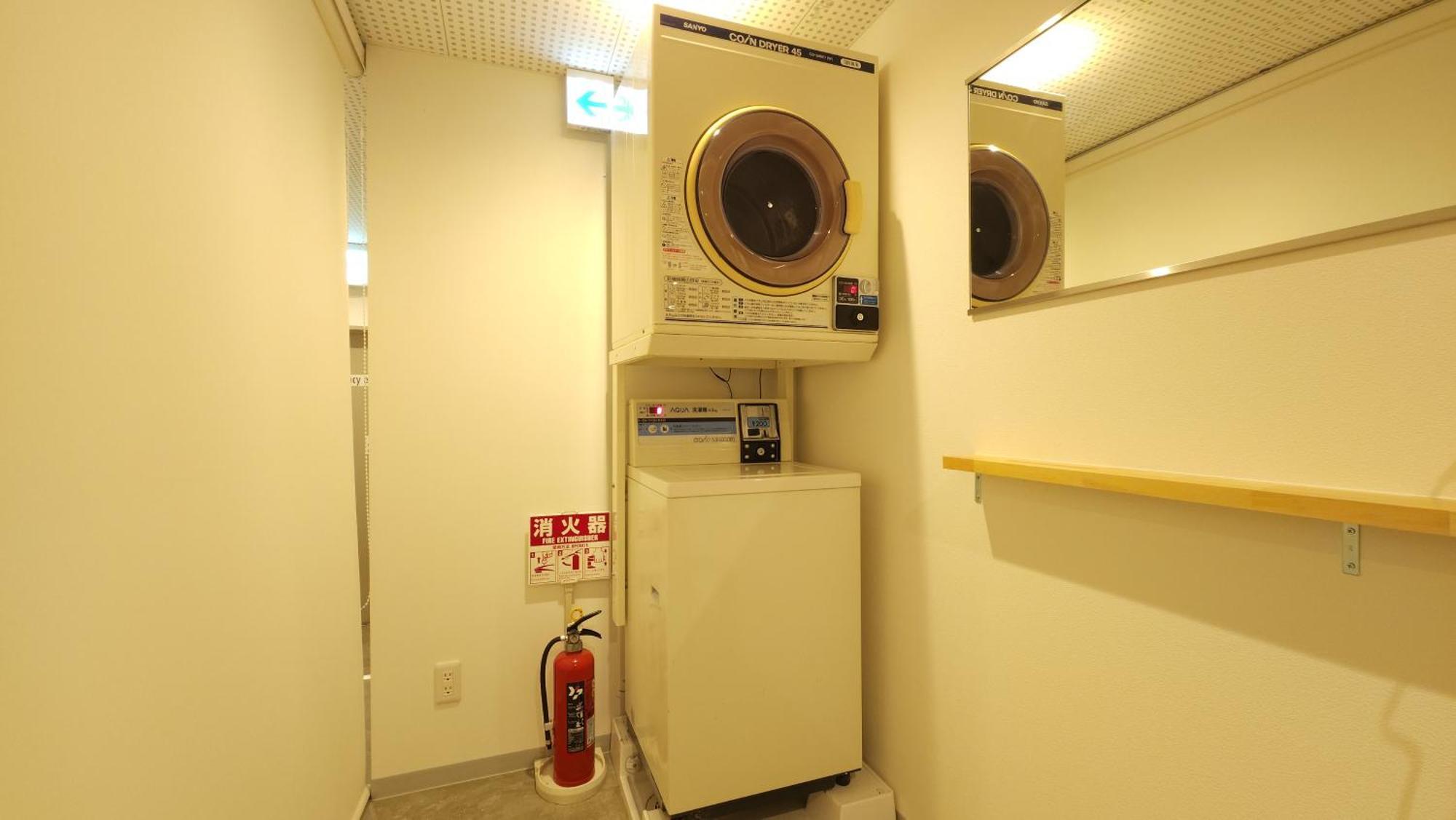 Acro Capsule Hotel Namba Dotonbori Osaka Bagian luar foto
